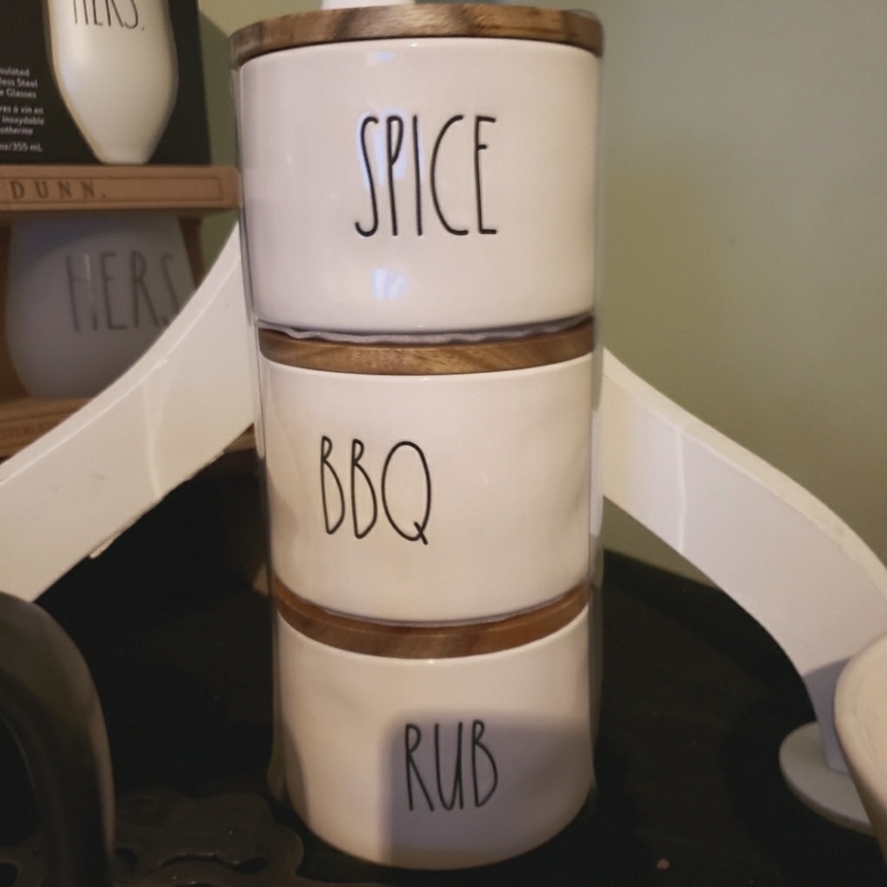 Rae Dunn stackable spice holders 🕰️